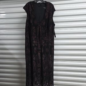 Betsy Adam Elegant Black and Pink Geometric Dress